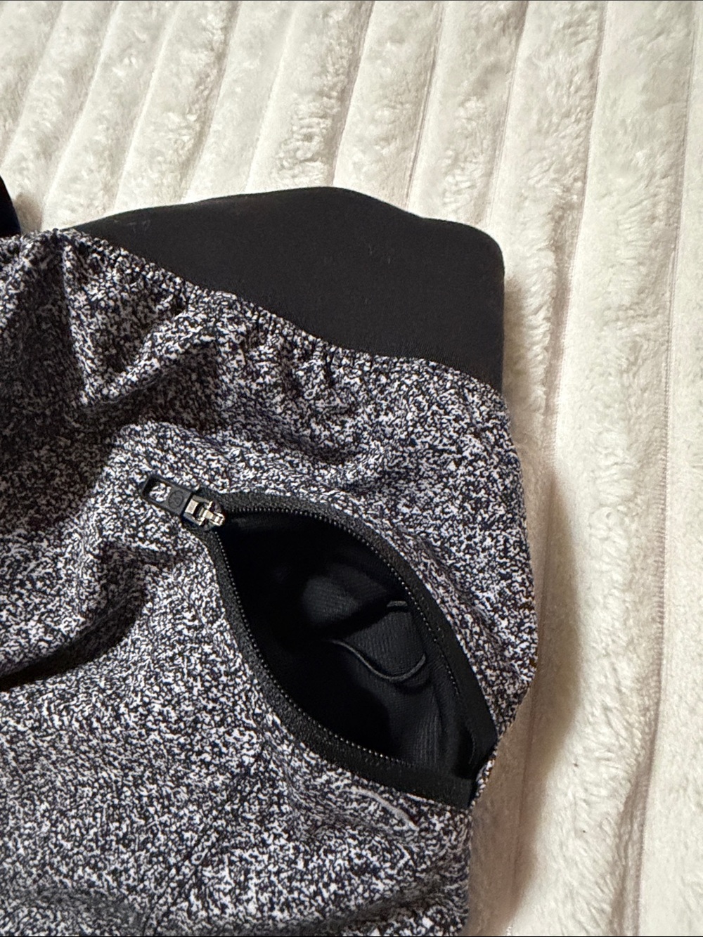 Lululemon T.H.E. Short *Linerless 11" | Size Medium Men - Picture 10 of 10
